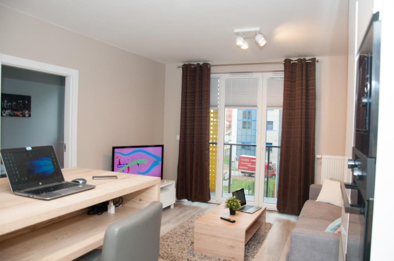 Apartament Cybernetyki Mokotow Warsaw Exterior photo